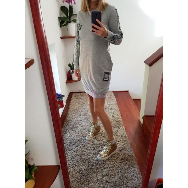 Svetlo sivé dámske športové šaty pre ženy